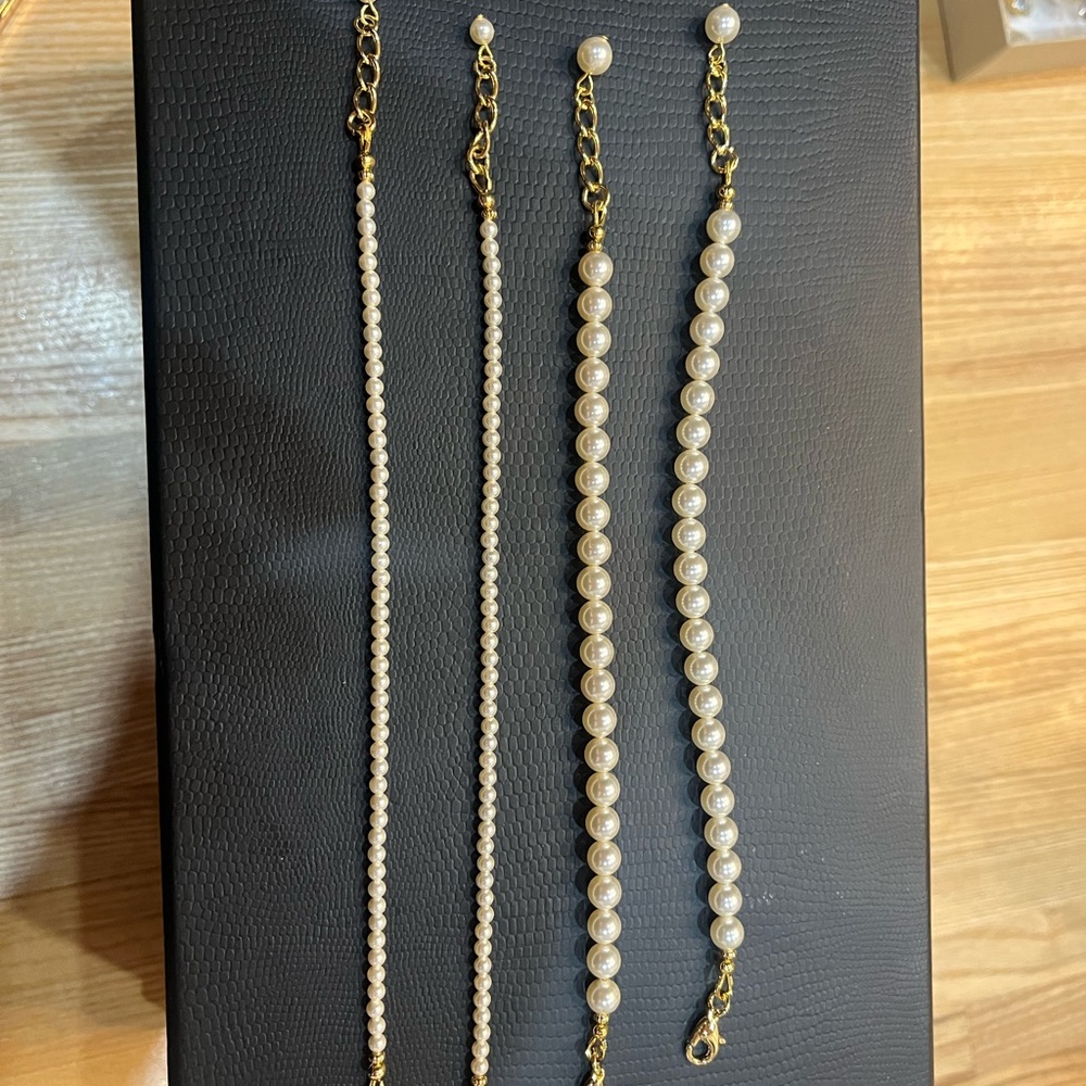 Elegant Gold and Pearl Bracelet Set